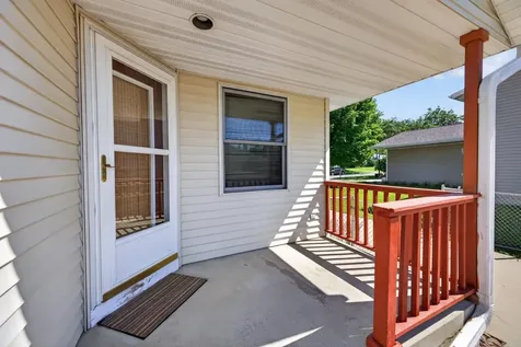 3704 Strathmore Lane SE Rochester MN 55904