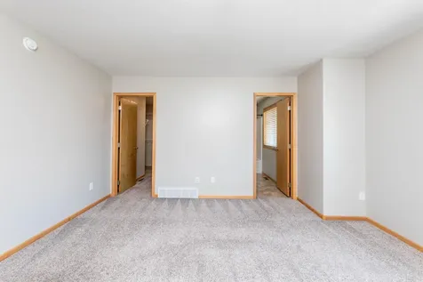 4280 Estate Drive S Fargo ND 58104