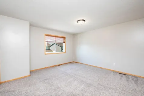 4280 Estate Drive S Fargo ND 58104