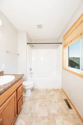 4280 Estate Drive S Fargo ND 58104