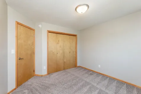 4280 Estate Drive S Fargo ND 58104