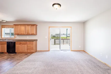 4280 Estate Drive S Fargo ND 58104