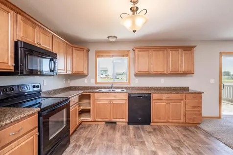 4280 Estate Drive S Fargo ND 58104