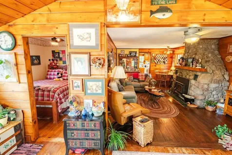 1922 Vellieux Island International Falls MN 56649