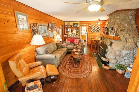 1922 Vellieux Island International Falls MN 56649
