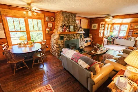 1922 Vellieux Island International Falls MN 56649