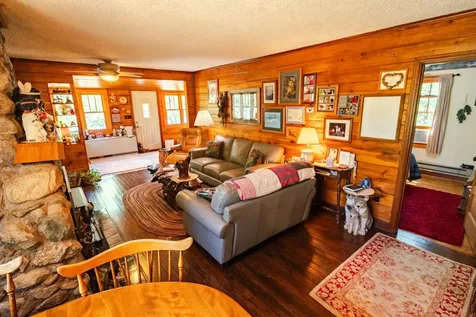 1922 Vellieux Island International Falls MN 56649