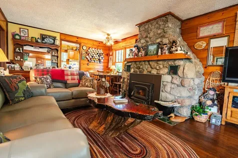 1922 Vellieux Island International Falls MN 56649
