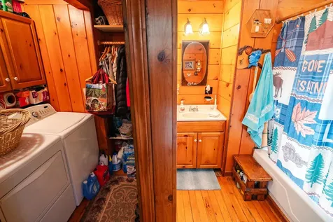 1922 Vellieux Island International Falls MN 56649