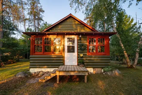 1922 Vellieux Island International Falls MN 56649