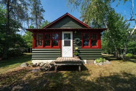 1922 Vellieux Island International Falls MN 56649