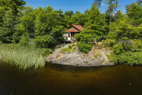 1922 Vellieux Island International Falls MN 56649