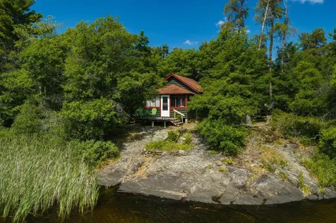1922 Vellieux Island International Falls MN 56649