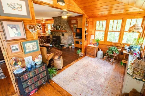 1922 Vellieux Island International Falls MN 56649