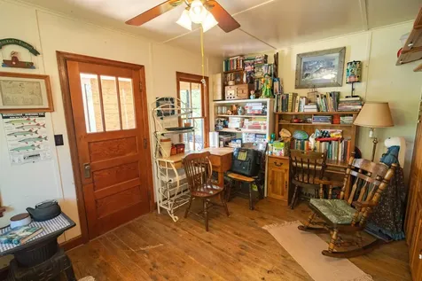 1922 Vellieux Island International Falls MN 56649