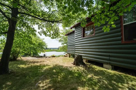 1922 Vellieux Island International Falls MN 56649