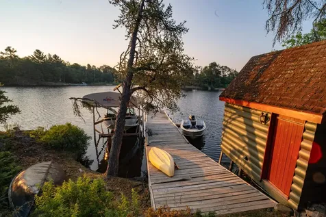 1922 Vellieux Island International Falls MN 56649