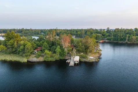 1922 Vellieux Island International Falls MN 56649