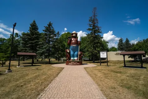 1922 Vellieux Island International Falls MN 56649