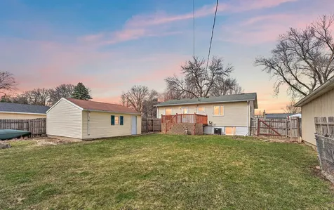 1866 38th Street NW Rochester MN 55901
