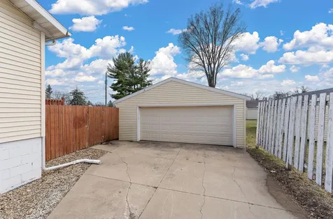 1866 38th Street NW Rochester MN 55901