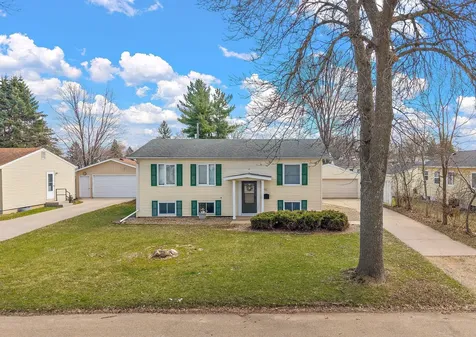 1866 38th Street NW Rochester MN 55901