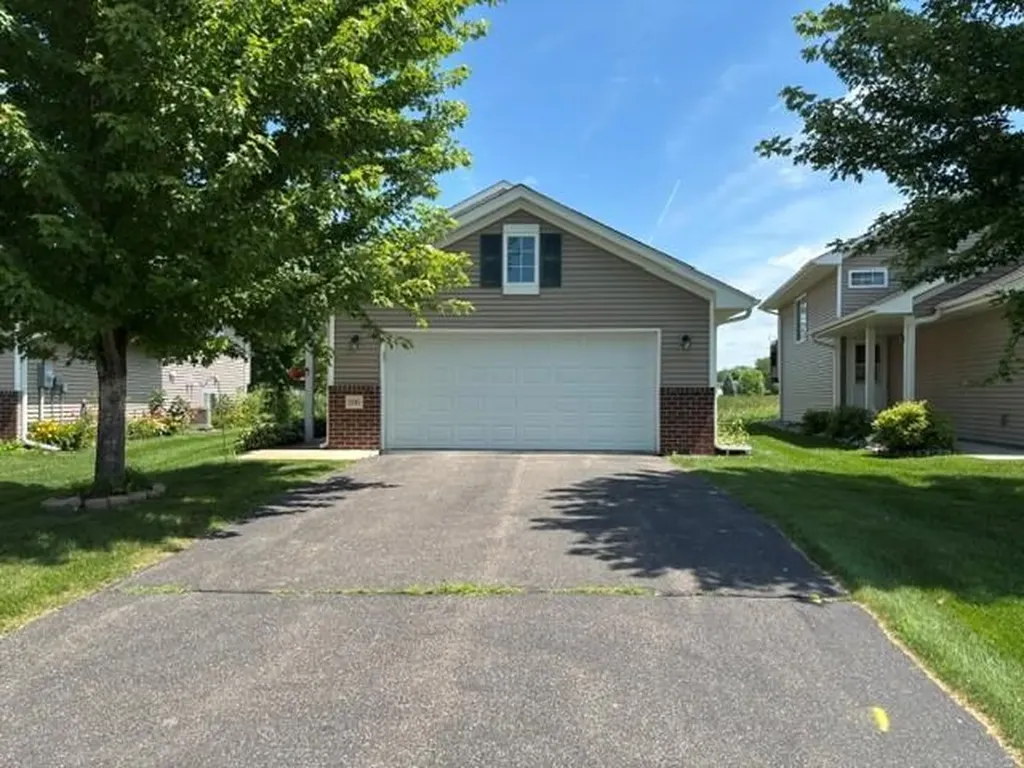 106 Garner Circle Montrose MN 55363