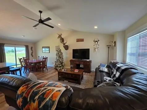 3379 309th Avenue NW Cambridge MN 55008