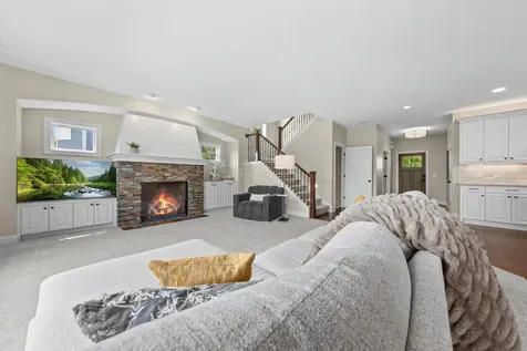 2971 Fairway Drive Chaska MN 55318