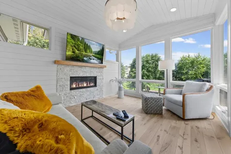 2971 Fairway Drive Chaska MN 55318