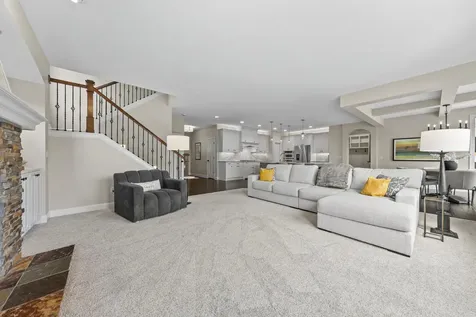 2971 Fairway Drive Chaska MN 55318