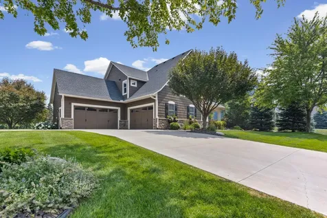 2971 Fairway Drive Chaska MN 55318