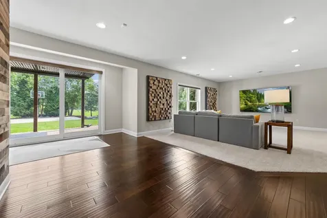 2971 Fairway Drive Chaska MN 55318