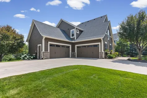 2971 Fairway Drive Chaska MN 55318
