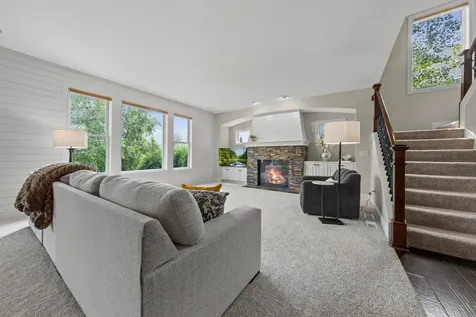 2971 Fairway Drive Chaska MN 55318