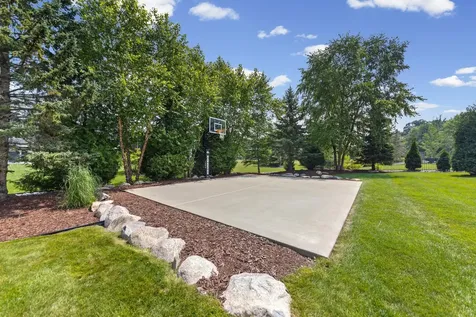 2971 Fairway Drive Chaska MN 55318