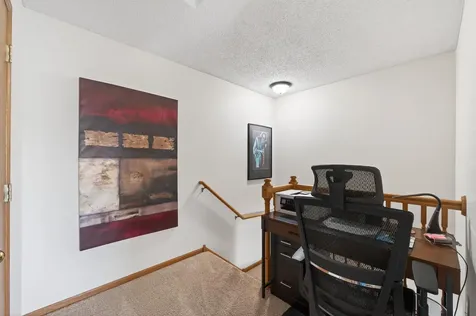 29 Landau Alcove Woodbury MN 55125