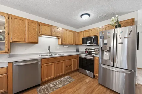 29 Landau Alcove Woodbury MN 55125