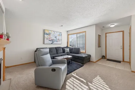 29 Landau Alcove Woodbury MN 55125