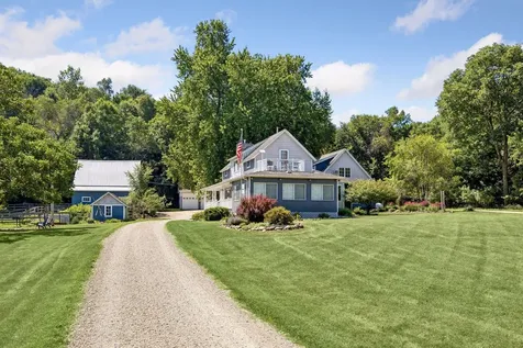29190 Sunset Trail Cannon Falls MN 55009