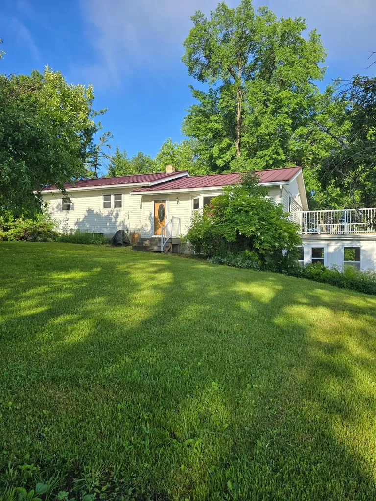21126 210th Street Hutchinson MN 55350