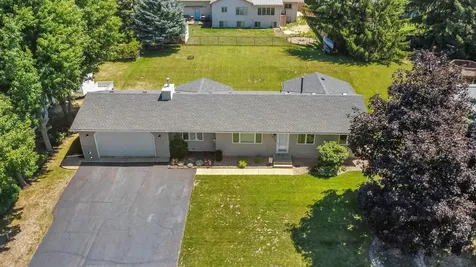 8330 Cleadis Avenue Inver Grove Heights MN 55076