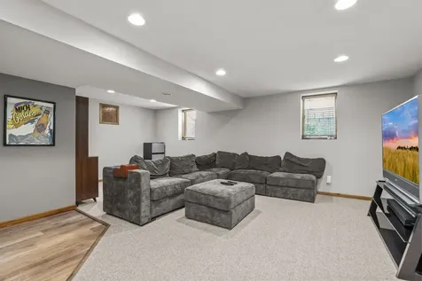 8330 Cleadis Avenue Inver Grove Heights MN 55076