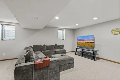 8330 Cleadis Avenue Inver Grove Heights MN 55076