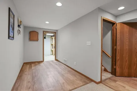 8330 Cleadis Avenue Inver Grove Heights MN 55076