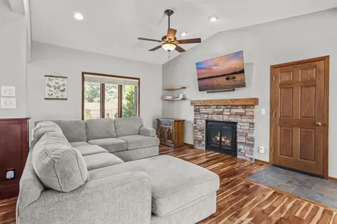 8330 Cleadis Avenue Inver Grove Heights MN 55076