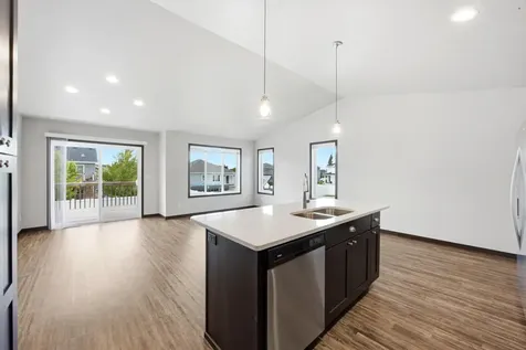 6073 Autumn Drive S Fargo ND 58104