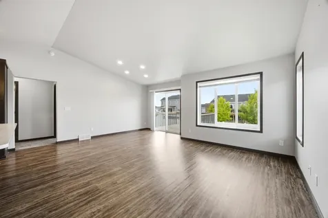 6073 Autumn Drive S Fargo ND 58104
