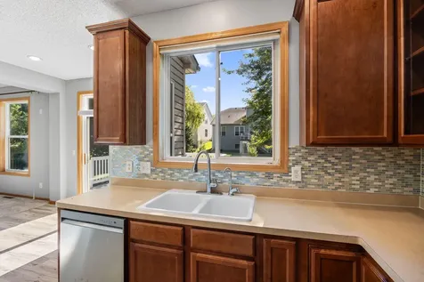 1893 Clover Meadow Drive Chaska MN 55318