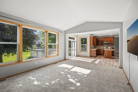 1893 Clover Meadow Drive Chaska MN 55318
